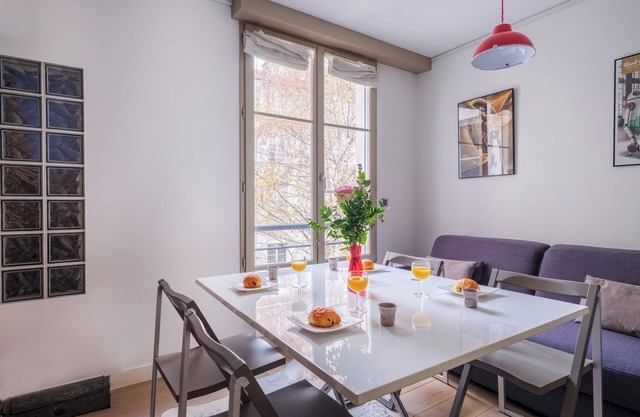 Paris Marais Bouquet Residence