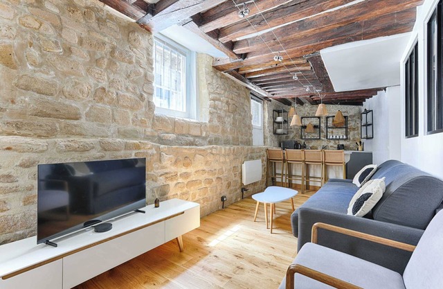 Parisian Atypic Apartment close to place Bastille