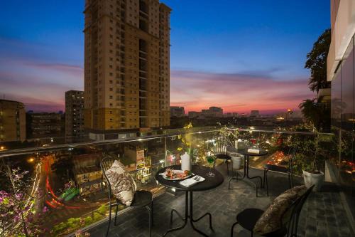 Parkside Sunline Hotel