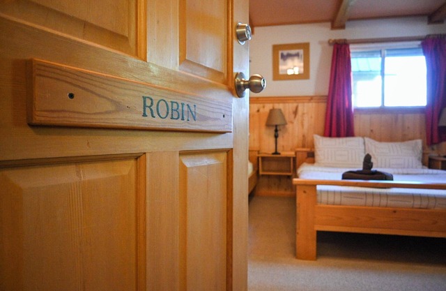 Parson Lodge #5 - The Robin Room