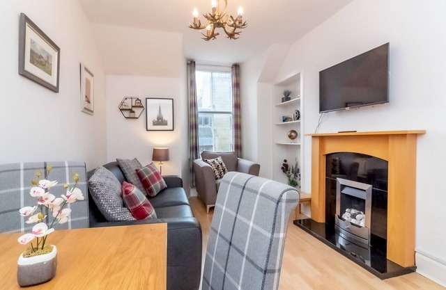 Pass the Keys | Bright and Cosy Flat at the Heart of the Old Town