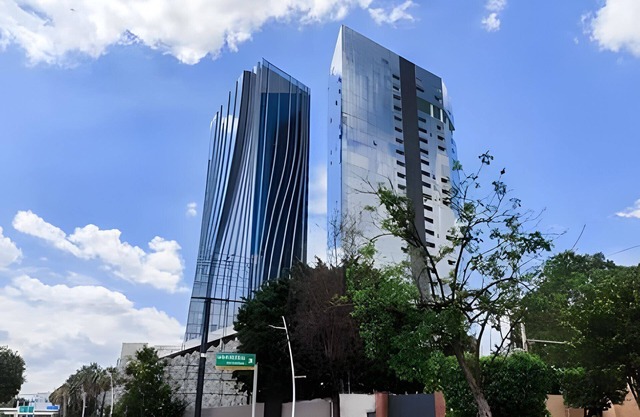 Pavilion 18B by Del Mar