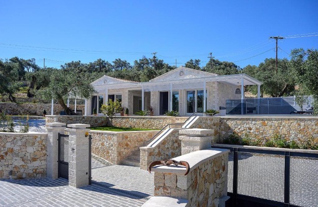 Paxos Luxury Living Junior Suites