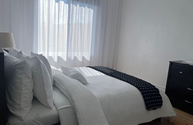 Peaceful, comfortable 3-bedroom apartment in the heart of Montreal