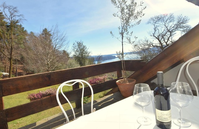 Peaceful Cottage in Cargiogo with Private Terrace