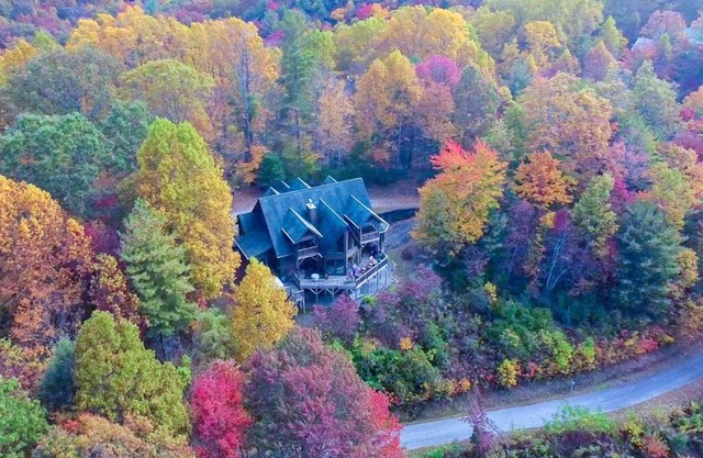 Peaceful Horizons-Views,WiFi,Pool Table,Hot Tub,SpaTub