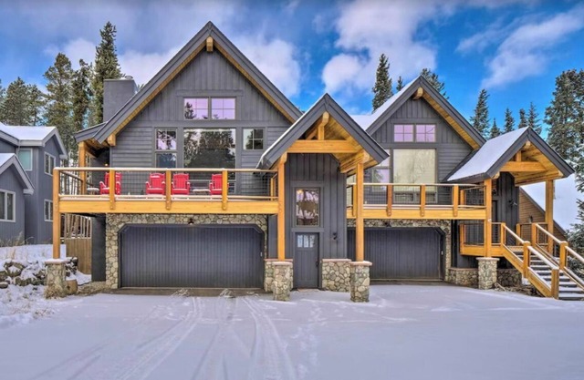 Peak 10 Place - Free Winter Shuttle to Lift - Ski-In, Ski-Out for Experts Only