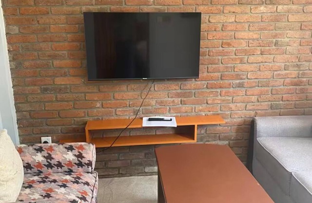 Peakline Apartment