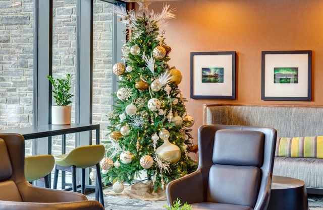 Peaks Hotel & Suites