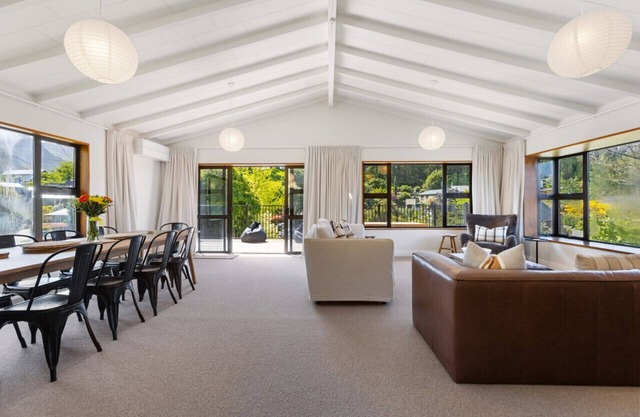 Peakview Lodge Wanaka