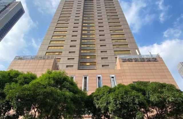 Pearl River New Town business hotel