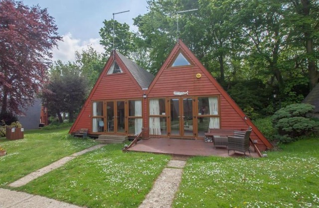 Pebbles Seaside Lodge