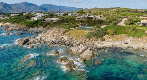 Pedra - Seaside & pool villa in wild Mediterranean