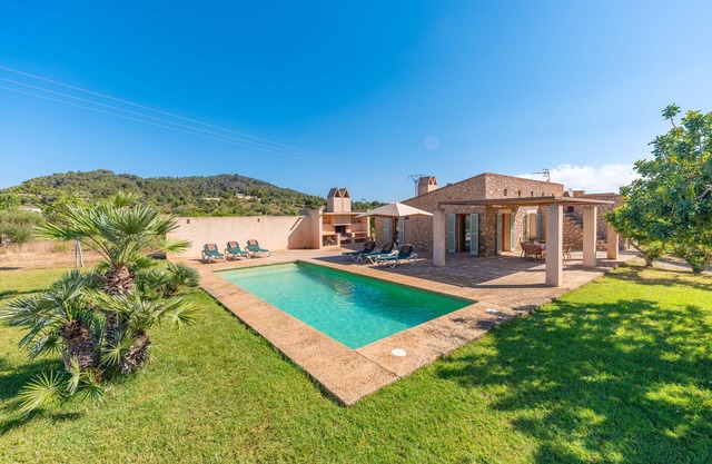 PEDRA VIVA (CALA BONA) - Lovely villa with private pool and free Wifi