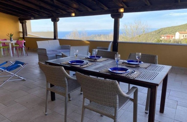 Penthouse with sea view