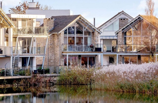 Pennyroyal Lodge - HM31 - Lakeside Spa Property