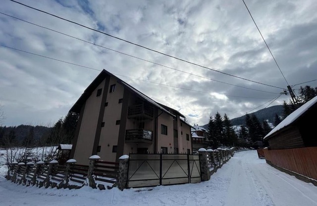 Pensiunea Valea Galbenei