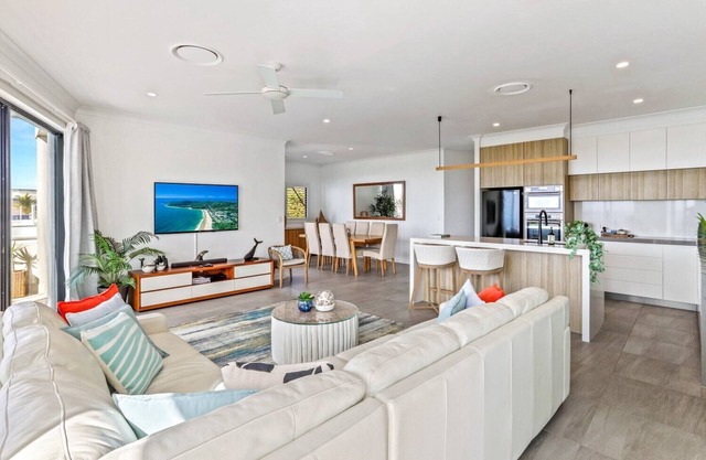 Penthouse luxe in Sunrise Beach