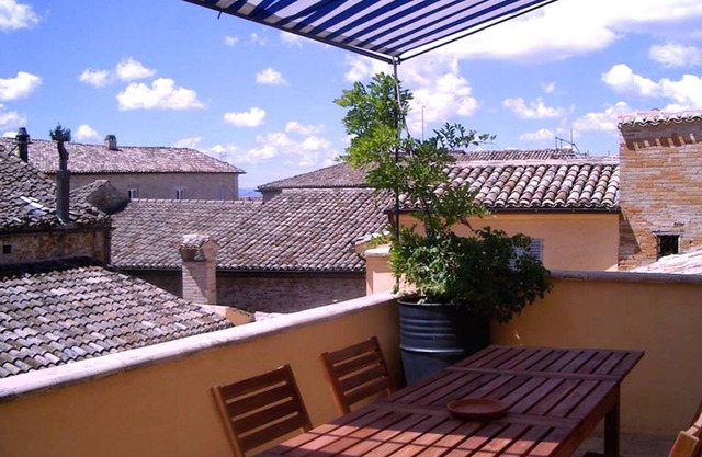 Penthouse to LIVE: in PALACE with terrace