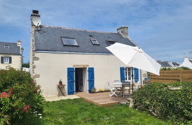 Penty Breton Typique , Pointe du Raz à 10 mns a Pied , Plage à 15 mns à Pied