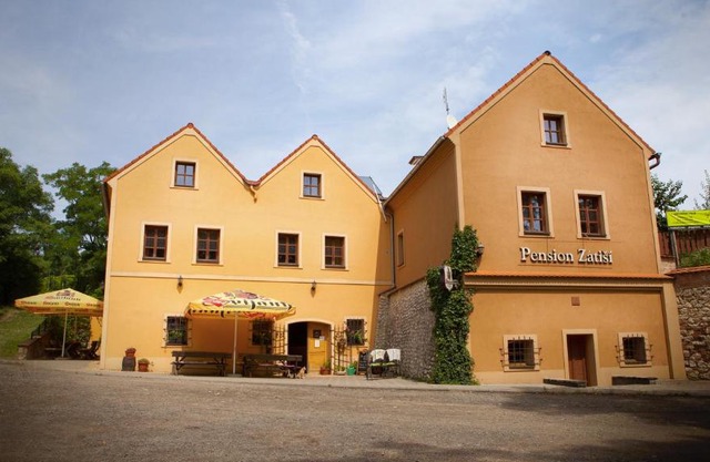 Penzion Zatisi