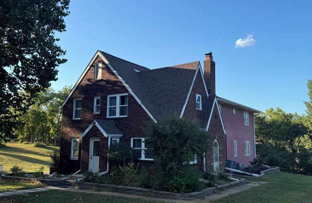 Perfect 9-bedroom house with lots of land