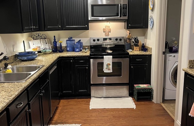 PERFECT GAMEDAY HOUSE!