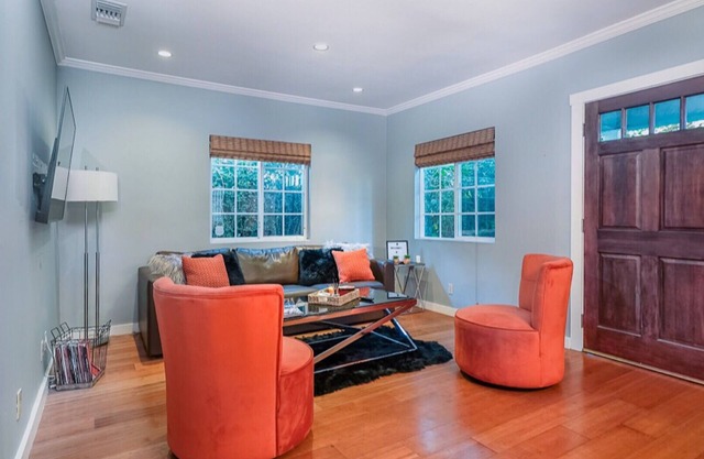 Perfect Hollywood Getaway 2Bedroom/2 Bathroom with Free Parking (One Car Only)