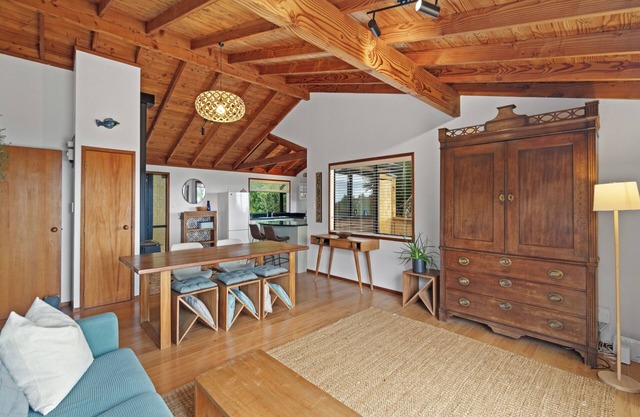 Perfectly Piha - Piha Holiday Home