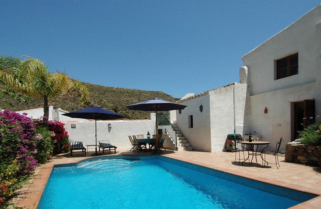 Period Village House, Private Pool, Beautiful Countryside Setting. WIFI, TV etc.
