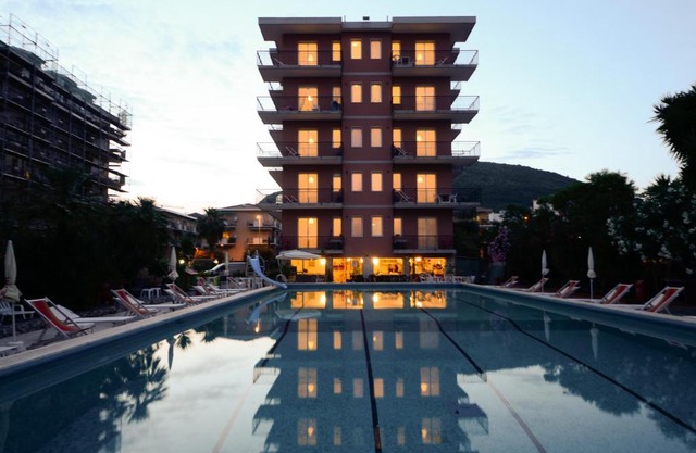 Perla Marina Apartments