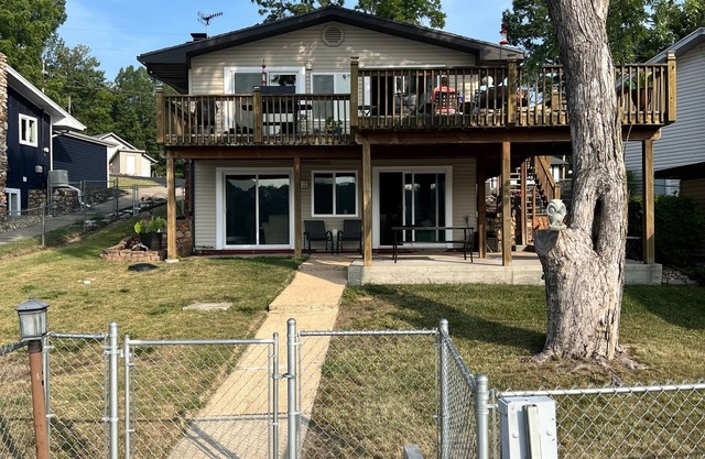 Pet and Family-Friendly Lakefront Home