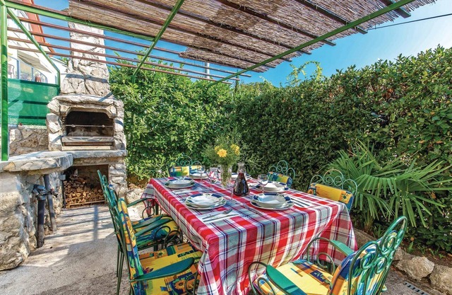 Pet friendly apartment in Moscenicka Draga