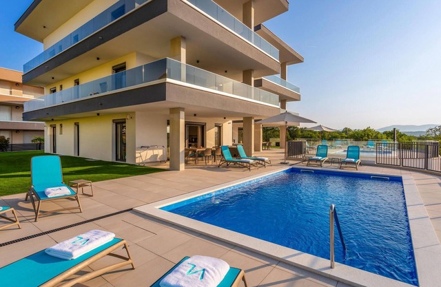 Pet friendly apartment in Malinska