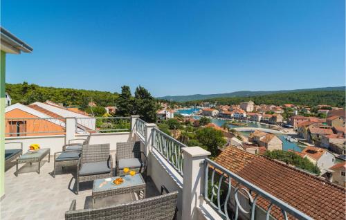 Pet Friendly Apartment In Vrboska