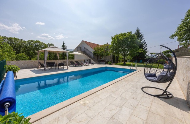 Pet friendly home in Krstatice