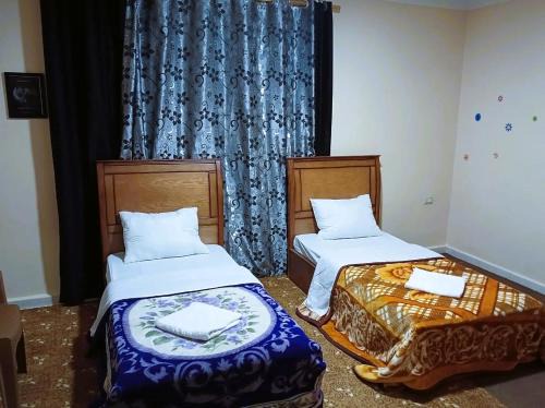 Petra Triclinium Home