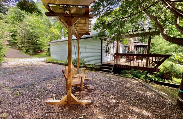 Picturesque Paint Lake Cottage, Muskoka