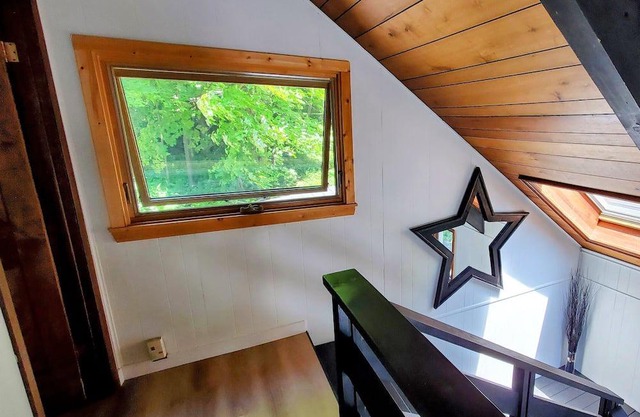 Play where you Stay at this Traditional Muskoka Chalet.