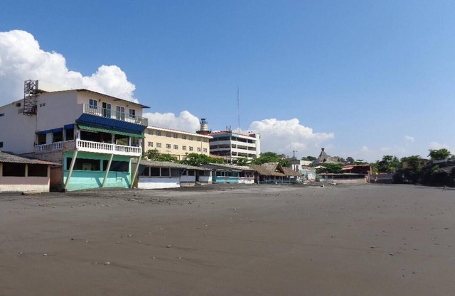 Playa El Obispo C La Marea La Libertad