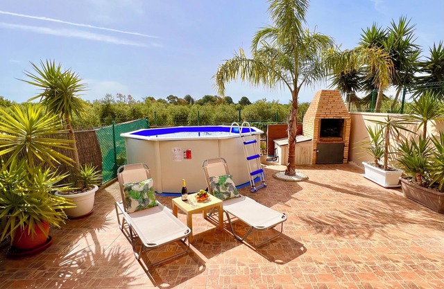 PLAYA MONTROIG House next to the Sea with Sea and Mountain views and swimming pool