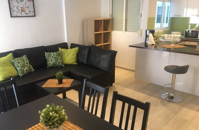 Pleasant 2 bedroom flat, CULLERA,10 min. walk to the beach