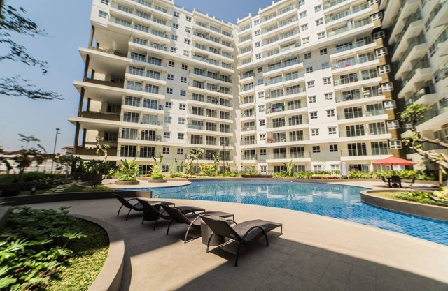 Pleasant 2BR Apartment at Gateway Pasteur