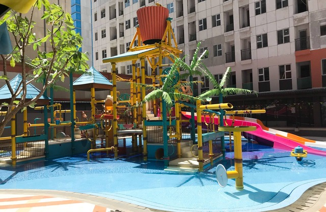 Pleasurable 2Br Transpark Juanda Apartment