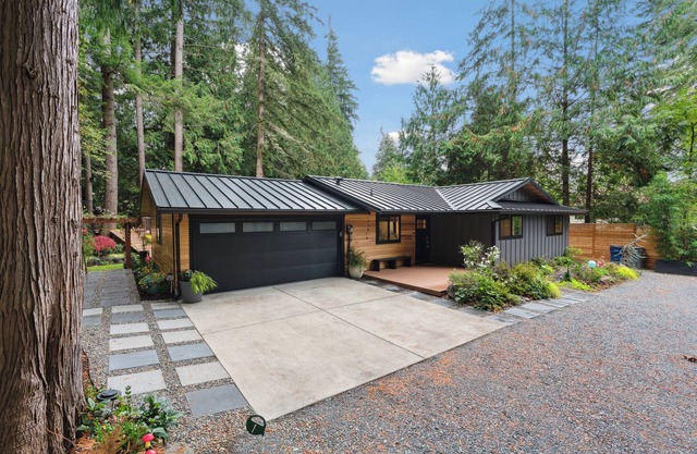 PNW Summer Haven - Close to Light Rail, Downtown, & Mtns