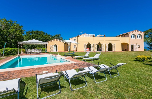 Poggio al Pruno by Interhome