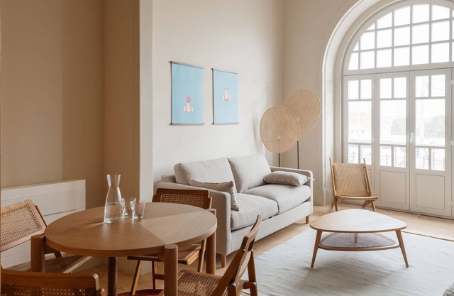 Pombaline Building W/Pool - Apt 4 by LovelyStay