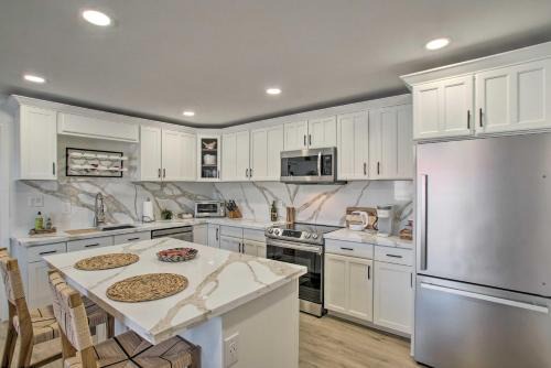 Pool Access Mtn-View Condo in Apache Junction!