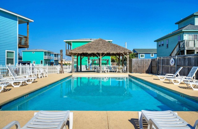 Pool Cabana, Backyard w/Fire Pit, Walk to the Beach | Villa Reel by AvantStay