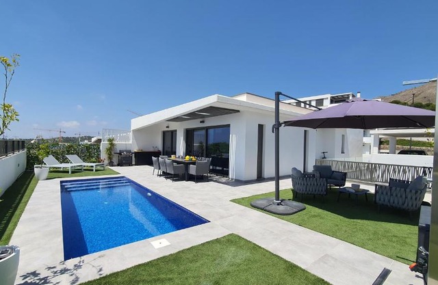 Pool & Snooker Villa